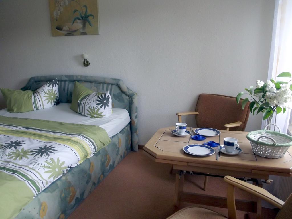 Pension Lindenhof Kachlin Rom bilde